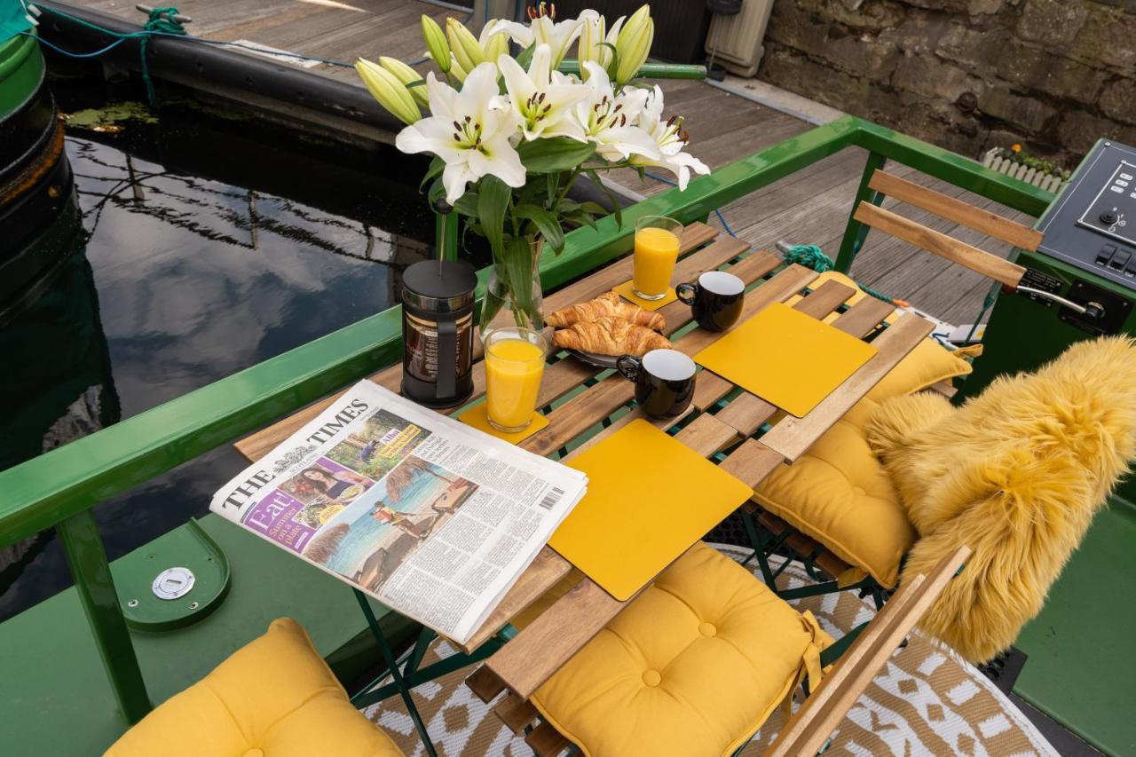 - Houseboats Bateau-hôtel 4*